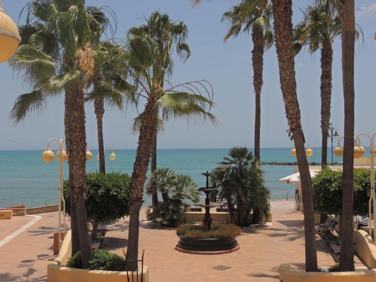 Las Gaviotas Beach - Playa - Sea Front - Frente Al Mar Apartment Benalmadena Exterior photo